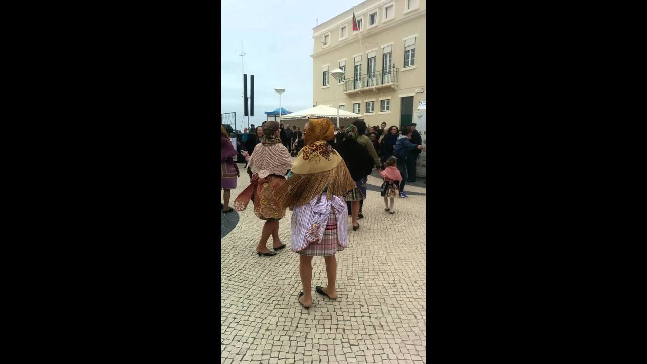 Las Fiestas de Nossa Senhora da Nazaré en Nazaré: Fe y Cultura