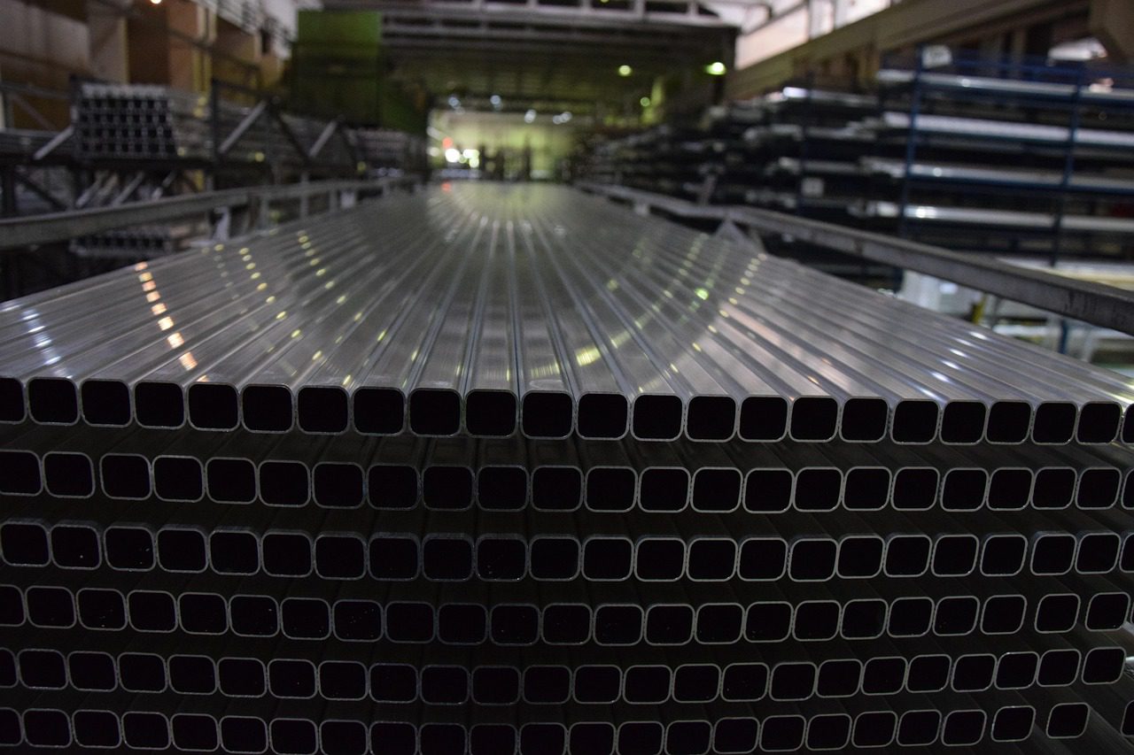 729893 - Aluminis Quatre - Haznoticia.com